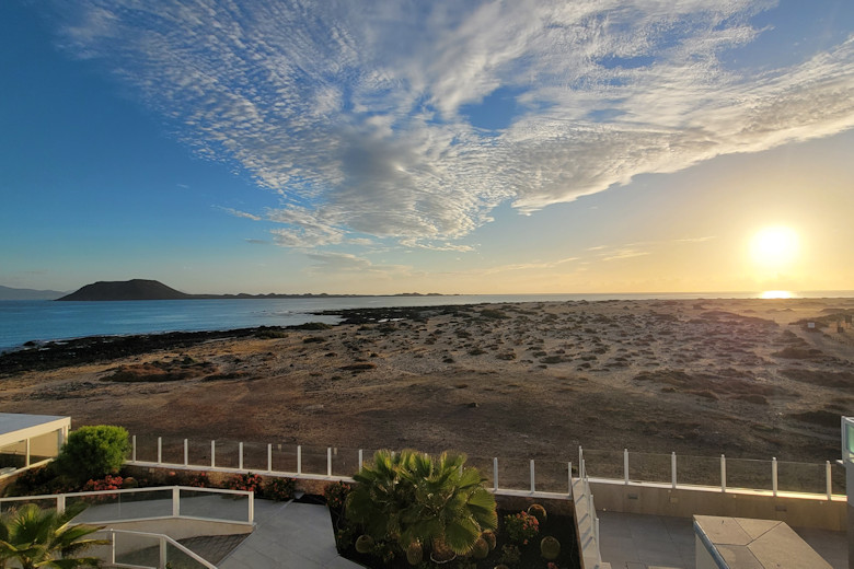 Sunrise over the dunes