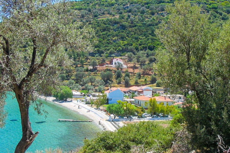 The small hamlet of Kerveli and the beach