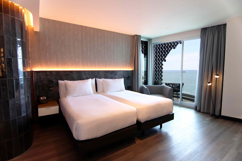 A Deluxe Sea View Room